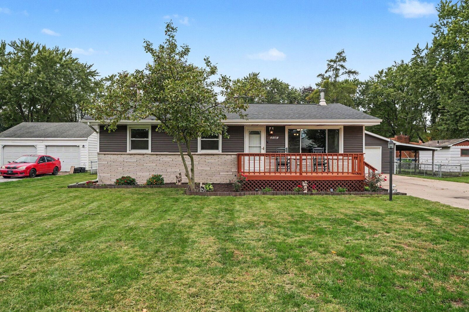 Property Photo:  2846 Russell Street  IN 46368 