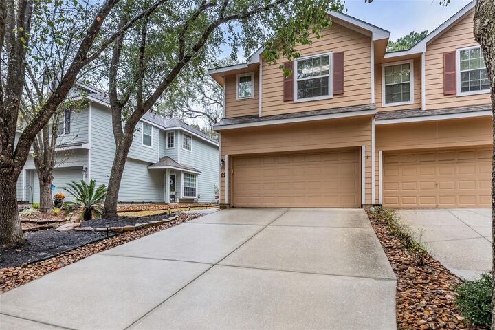 Property Photo:  62 S Camellia Grove Circle  TX 77382 