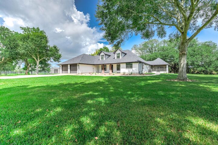 Property Photo:  16610 Meadow Lane  TX 77534 
