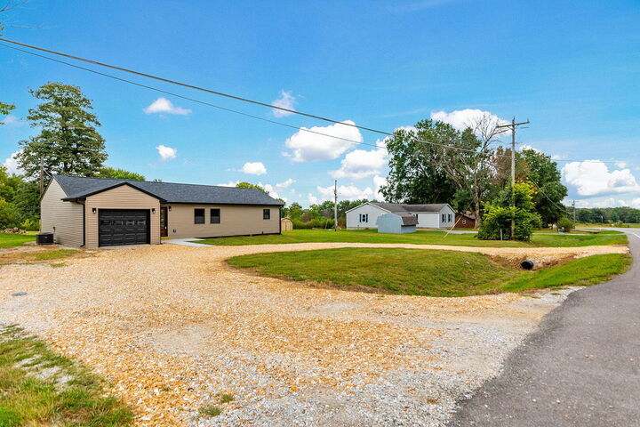 Property Photo: 8930 State Highway 15 MO 65265
