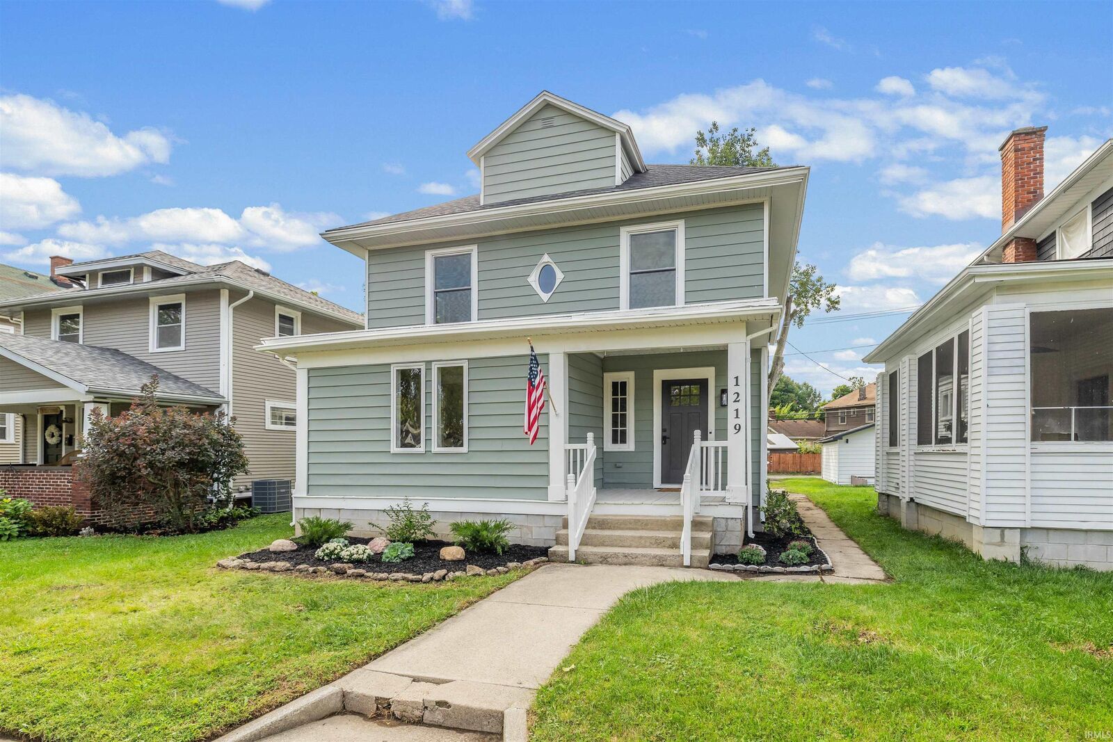 Property Photo:  1219 Crescent Avenue  IN 46805-4318 
