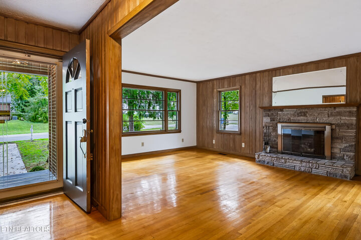 Property Photo: 2507 Old Knoxville Pike TN 37804