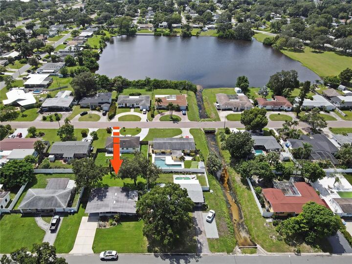 Property Photo:  1100 76th Avenue N  FL 33702 