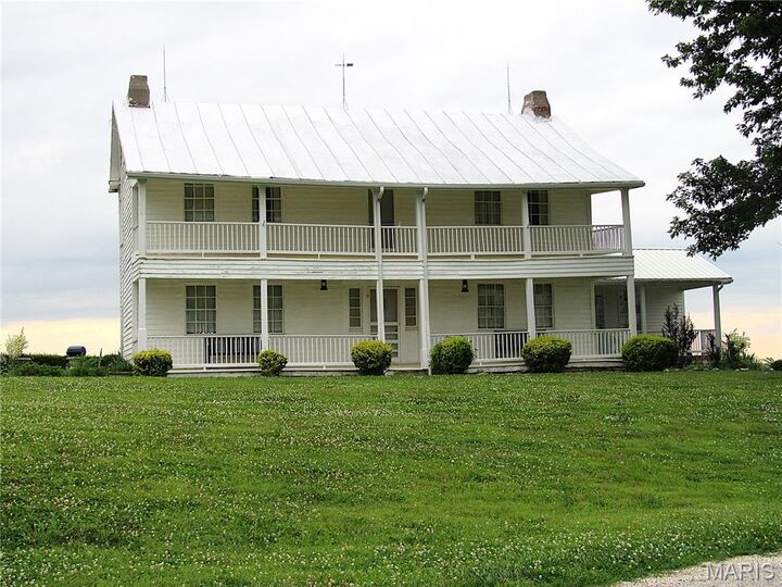 Property Photo: 680 Auer Landing Road IL 62036