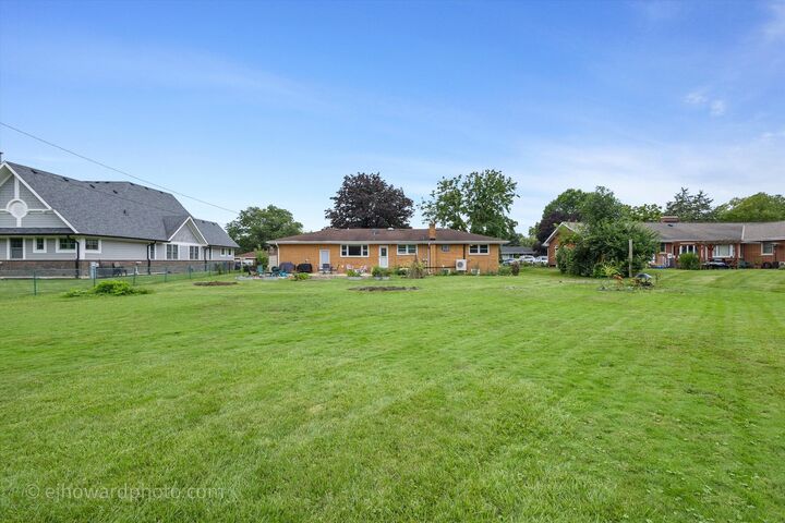 Property Photo: 1708 60th Street IL 60525
