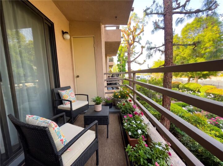 Property Photo: 6815 Remmet 219 CA 91303