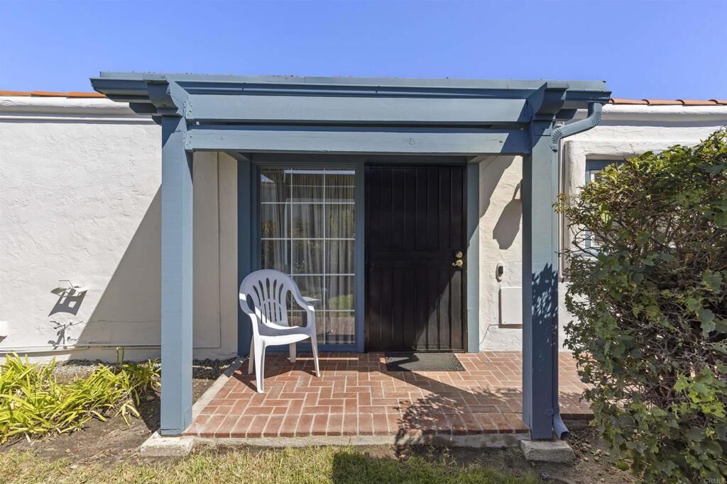Property Photo:  3621 S Vista Campana 46  CA 92057 
