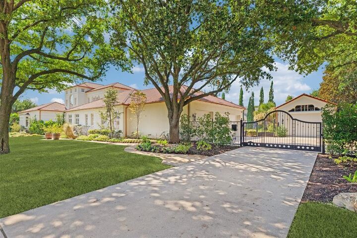 Property Photo: 5500 Miramar Lane TX 76034