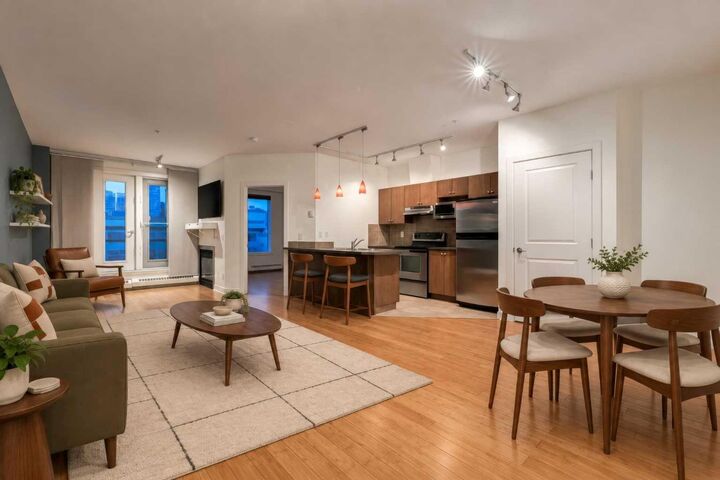 Property Photo: 328 21 Avenue SW 511 AB T2S 0G8