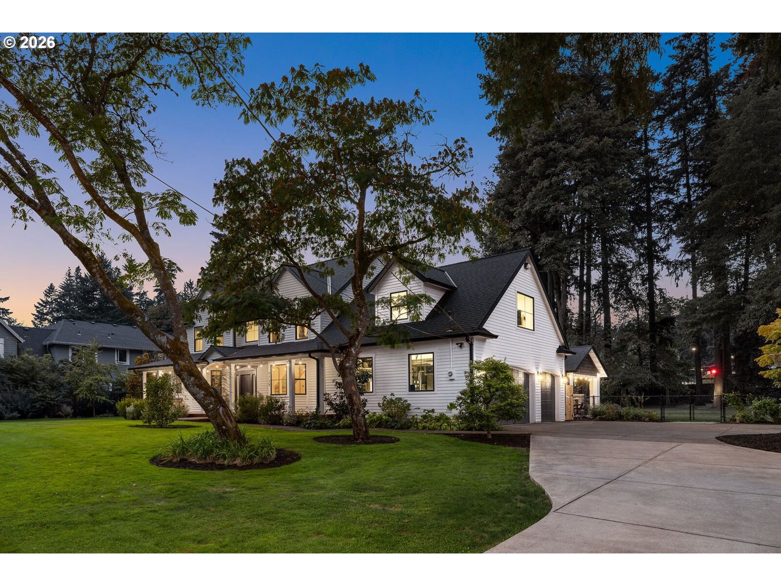 Property Photo: 4725 Upper Dr OR 97035