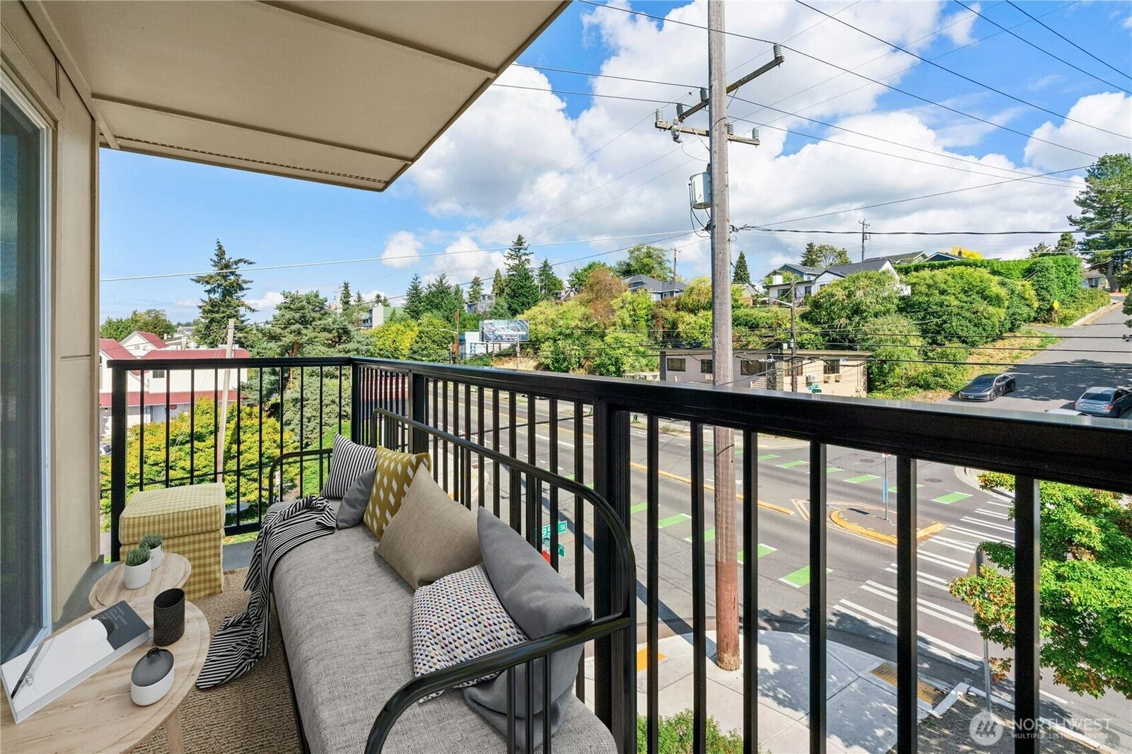 Property Photo:  9255  Greenwood Avenue N 38  WA 98103 