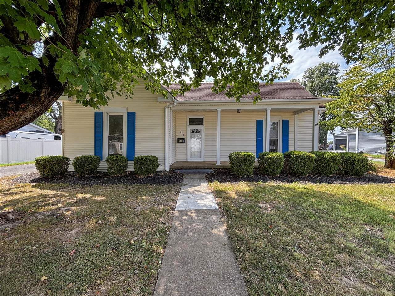 Property Photo:  315 Montague Street  KY 42134 
