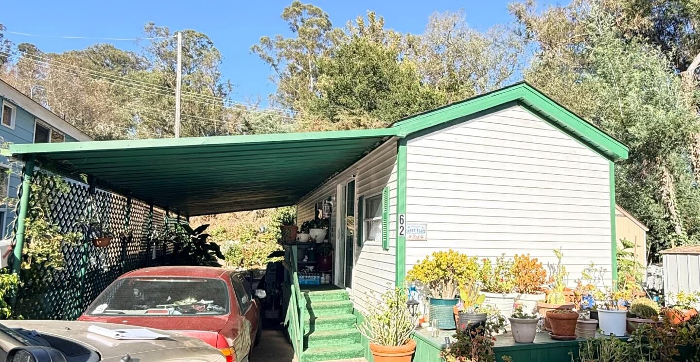 Property Photo: 2546 Capitola Road 62 CA 95062