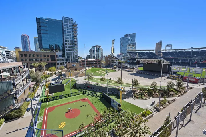 Property Photo:  325 7th Ave 211  CA 92101 