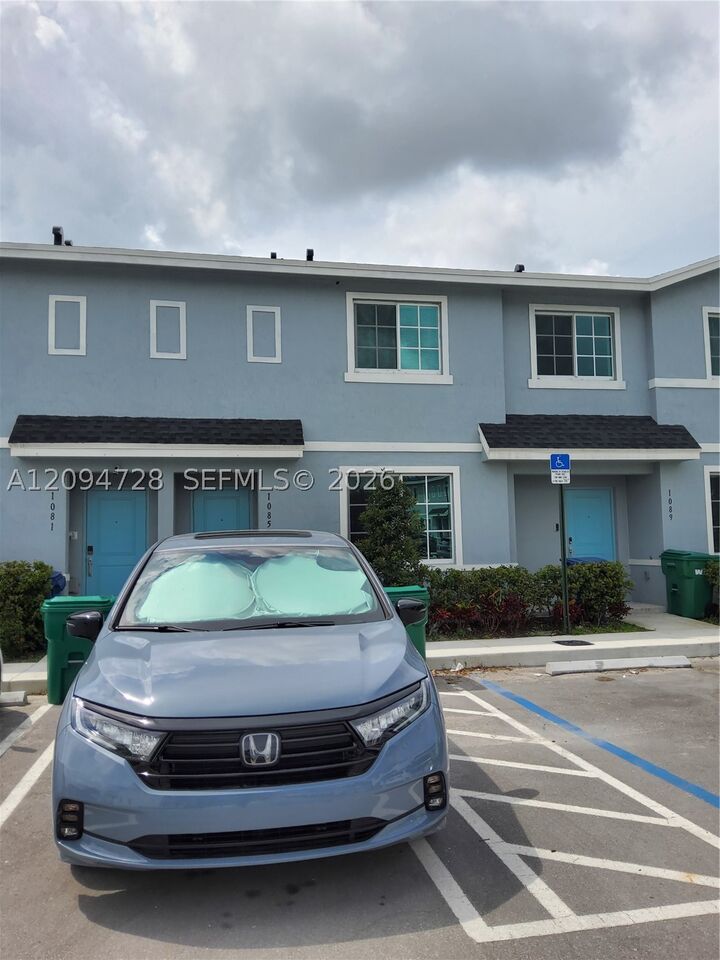 Property Photo:  1085 NW 4th Ter  FL 33034 
