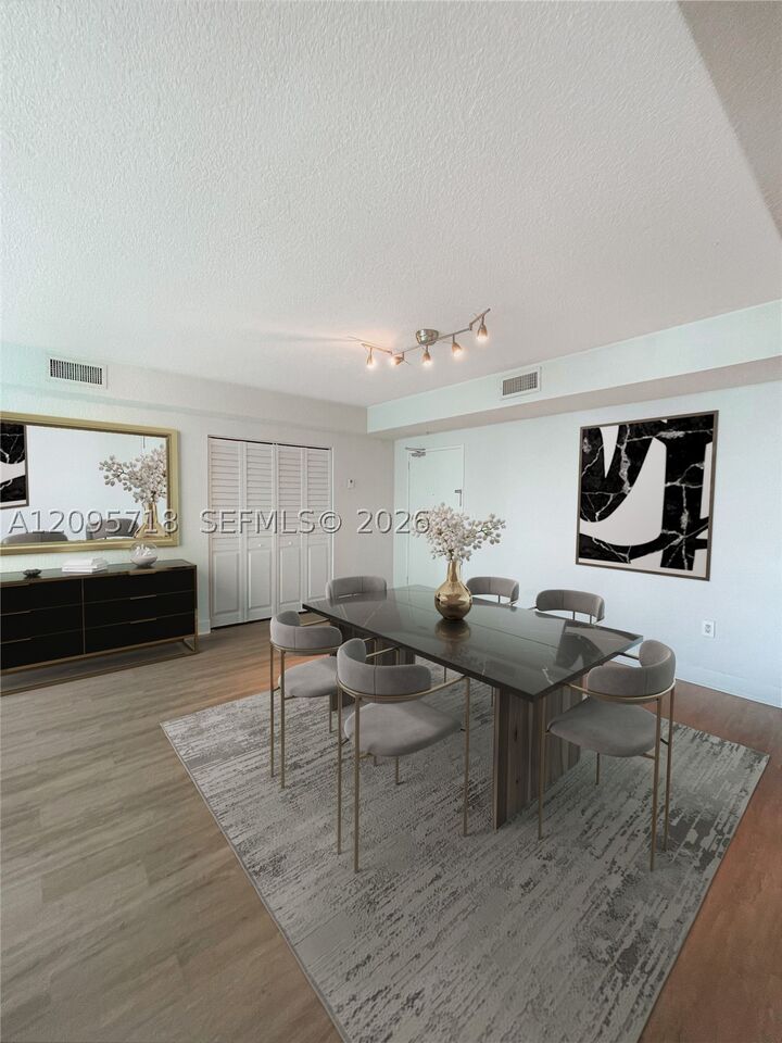 Property Photo:  7501 E Treasure Dr 3P  FL 33141 