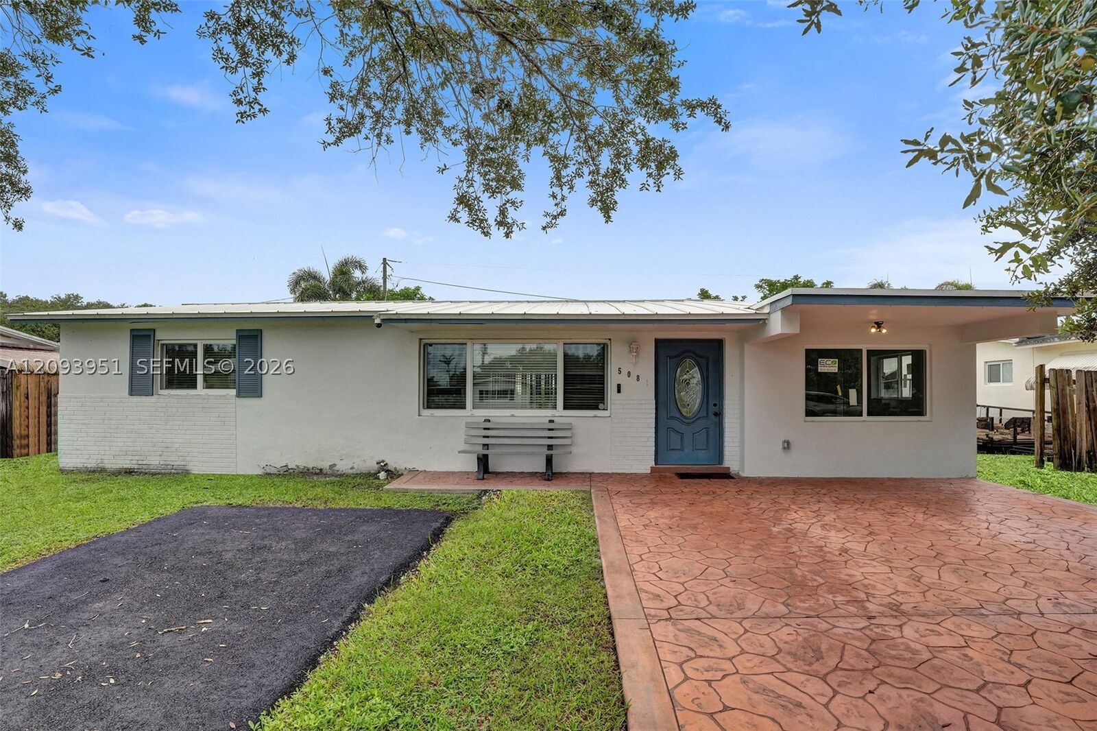Property Photo:  5081 SW 94th Way  FL 33328 