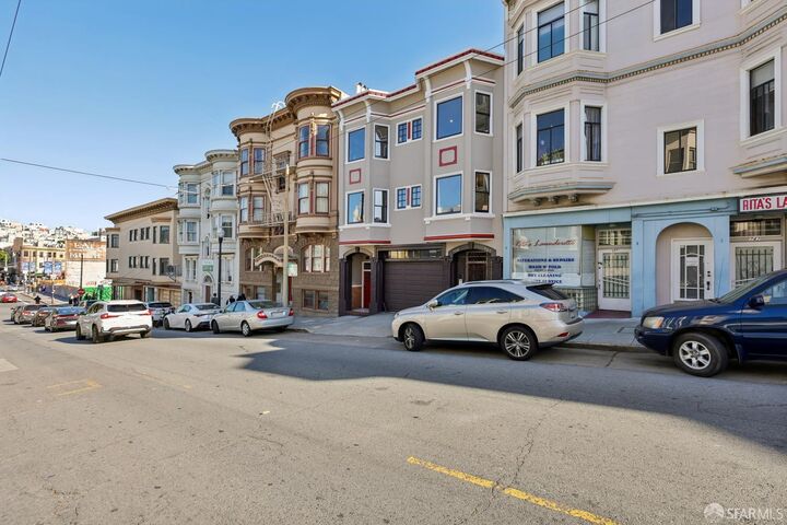 Property Photo:  737 Union Street  CA 94133 