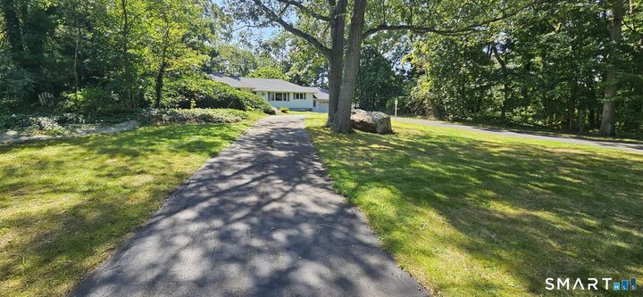 Property Photo:  162 Short Beach Road  CT 06512 