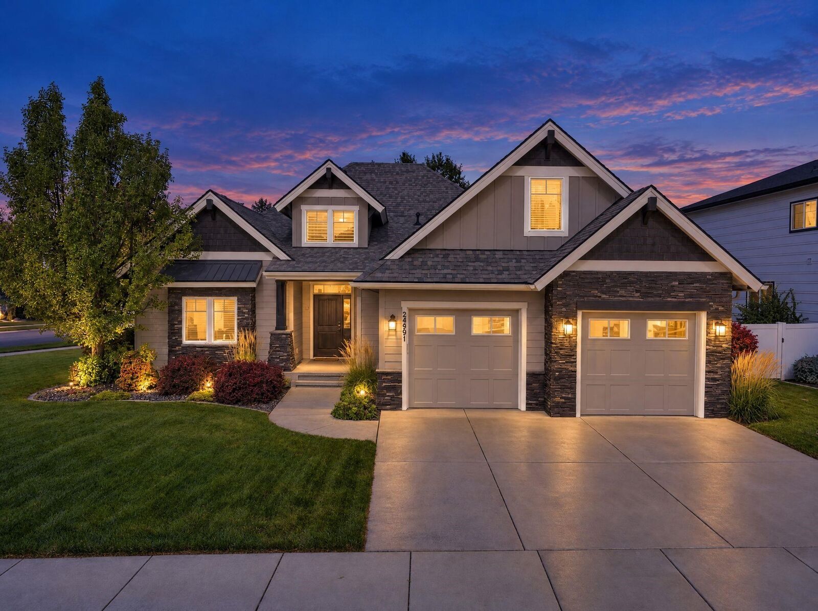 Property Photo:  24991 E Stonecrest Ct  WA 99019 