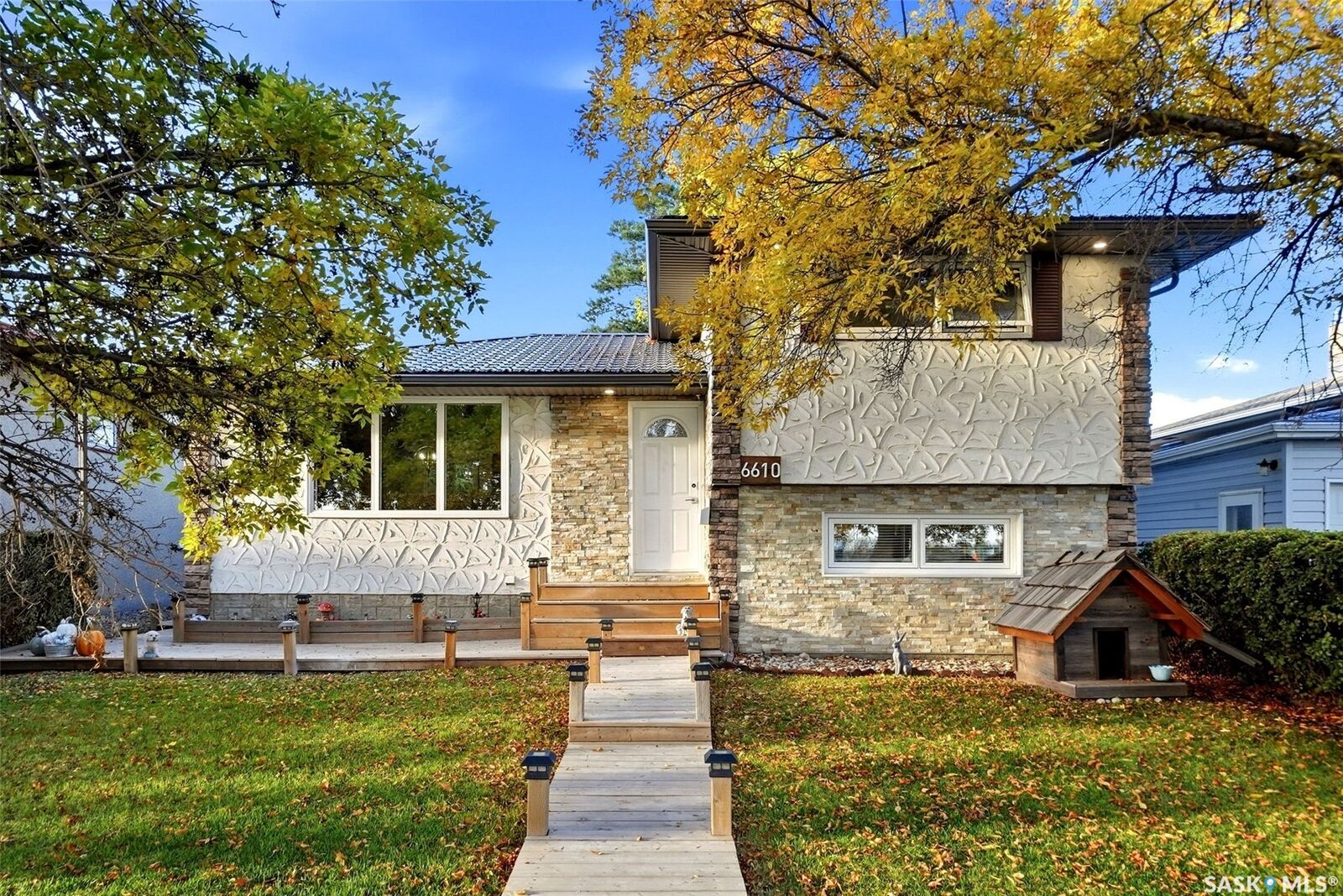 Property Photo:  6610 Dewdney Avenue  SK S4T 6W7 