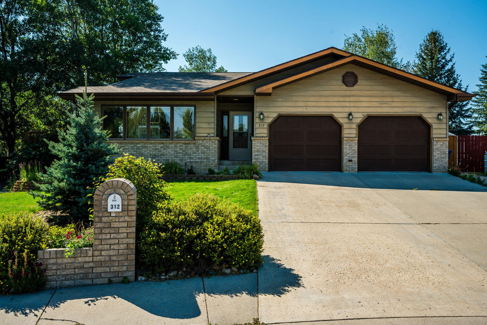 Property Photo:  312 Barn Owl Court  WY 82801 