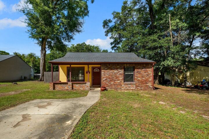 Property Photo:  5811 Bombadil Court  FL 32303 