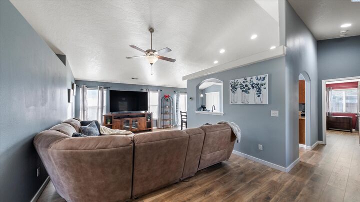 Property Photo:  6019 Washougal Lane  WA 99301 