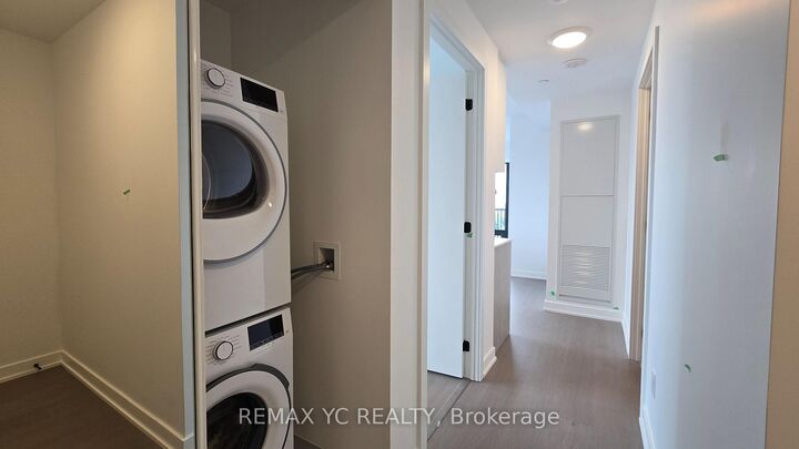 Property Photo:  89 Montclair Avenue 1618  ON M5P 0A9 