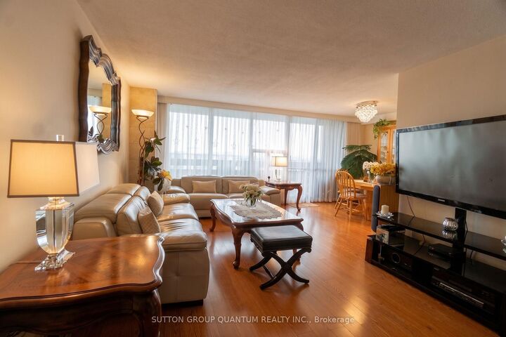 Property Photo:  11 Wincott Drive 1810  ON M9R 2R9 
