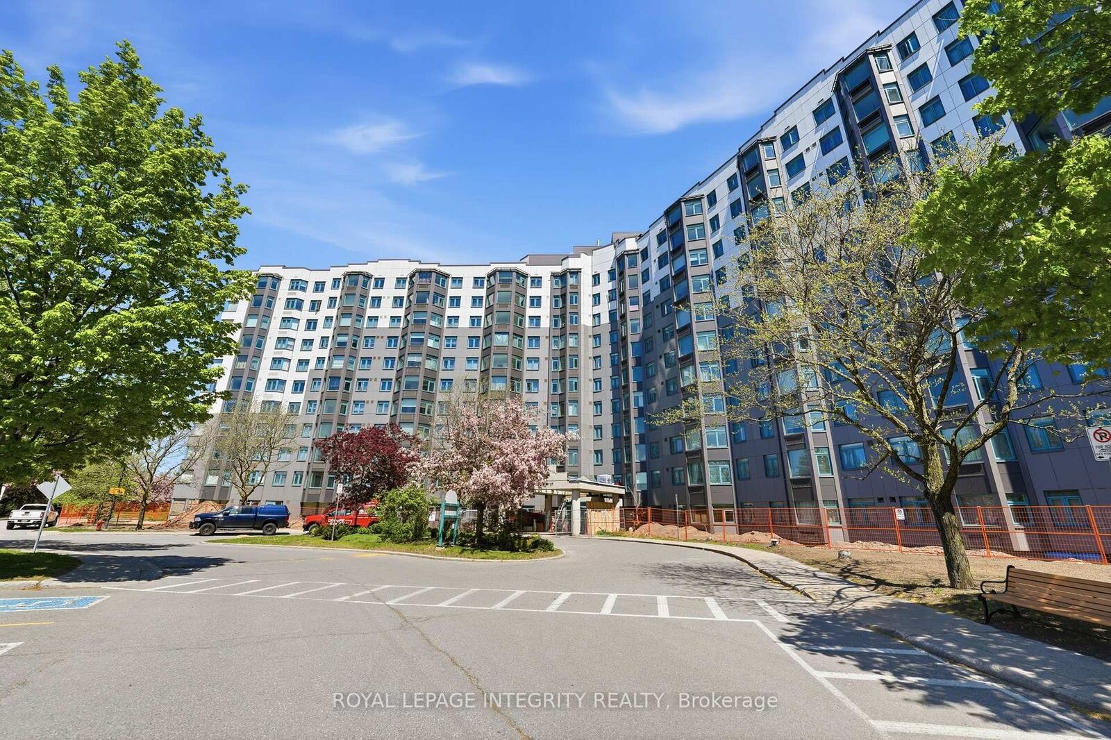 Property Photo:  1025 Grenon Avenue 808  ON K2B 8S5 