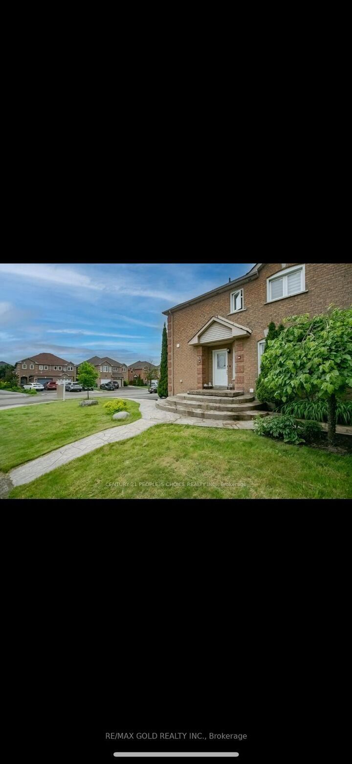 Property Photo: 95 Lent Crescent ON L6Y 4X7