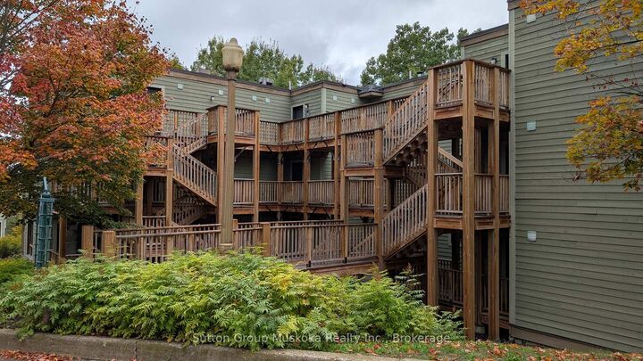 Property Photo:  27-202 Golfview - Deerhurst Drive  ON P1H 2E8 
