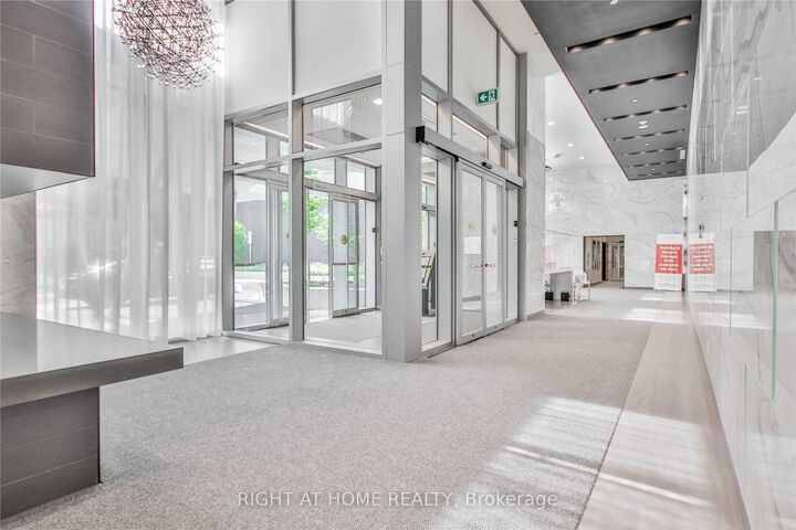 Property Photo:  5180 Yonge Street 2207  ON M2N 0K5 