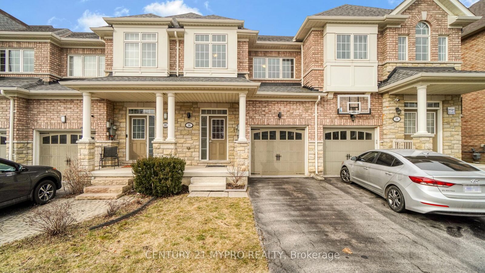 Property Photo:  36 Coastline Drive  ON L6Y 0T5 