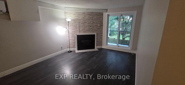 Property Photo:  725 Deveron Crescent 220  ON N5Z 4X3 