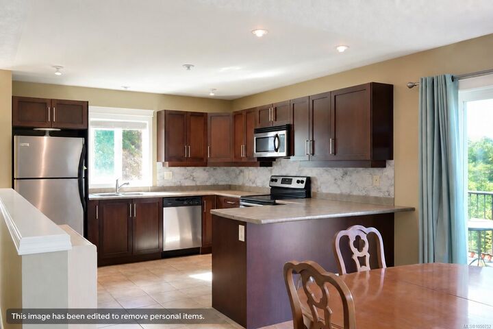Property Photo:  1069 Fitzgerald Rd  BC V8H 2H8 