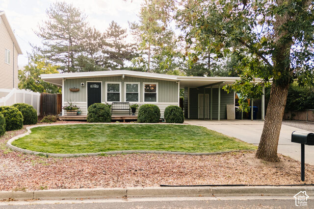Property Photo: 924 N 500 E UT 84054