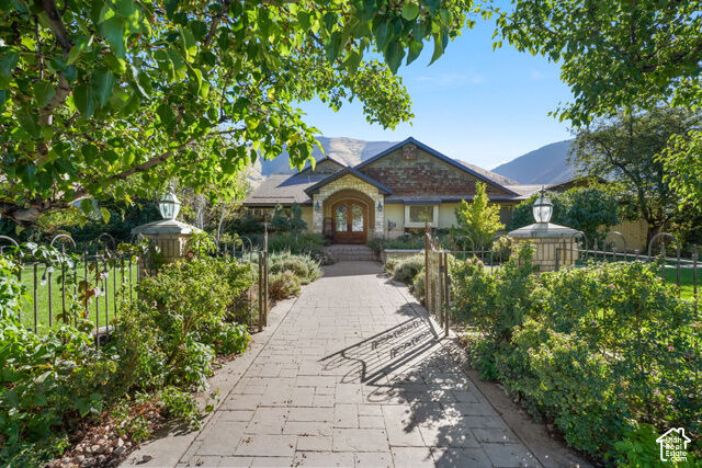 Property Photo:  910 N 1600 E  UT 84664 