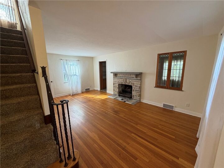 Property Photo: 218 Jackson Circle PA 15229