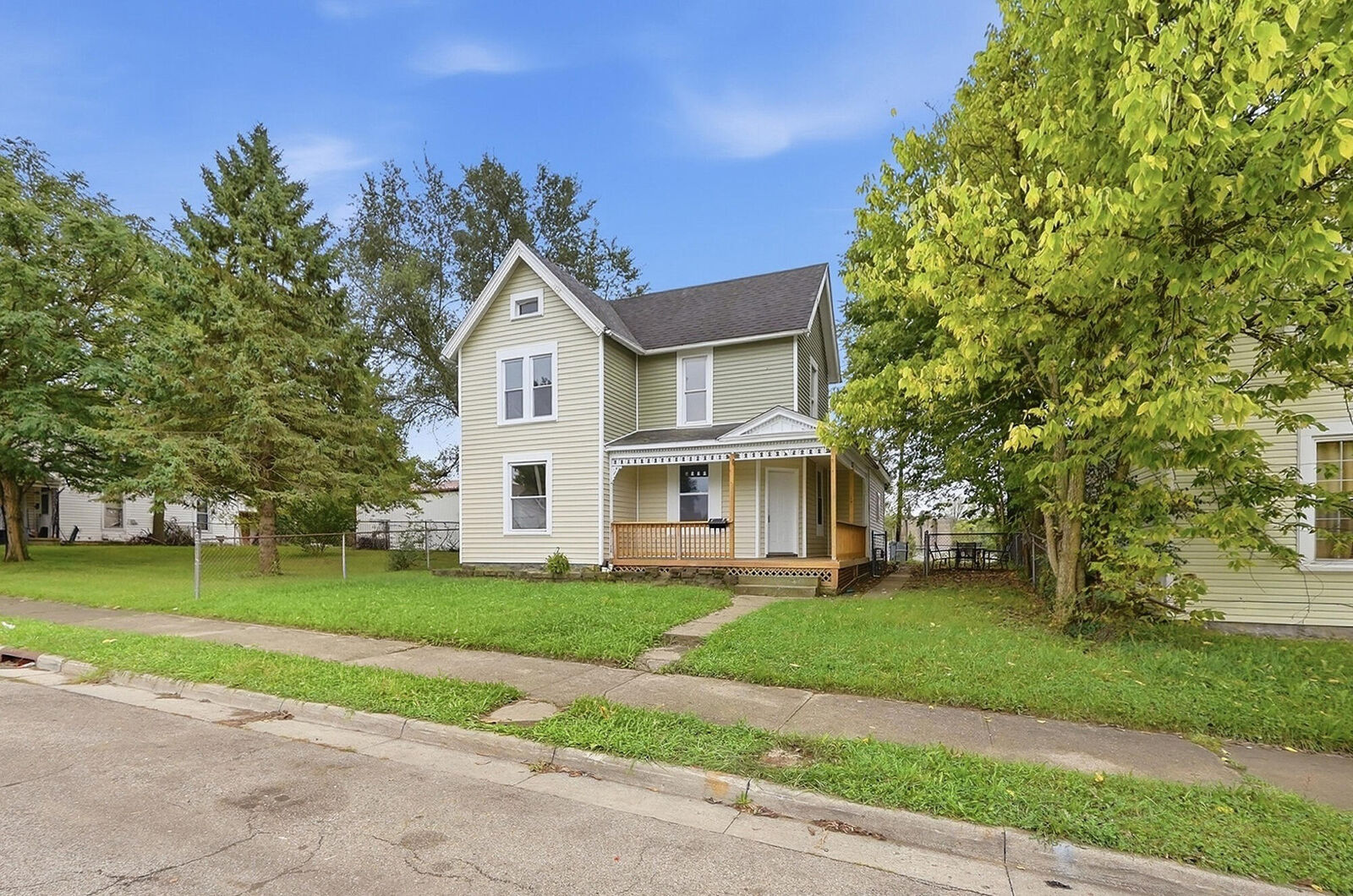 Property Photo:  1321 Lexington Avenue  OH 45505 
