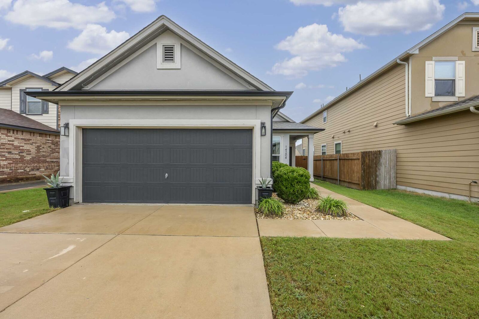 Property Photo: 14204 Theodore Roosevelt Street TX 78653