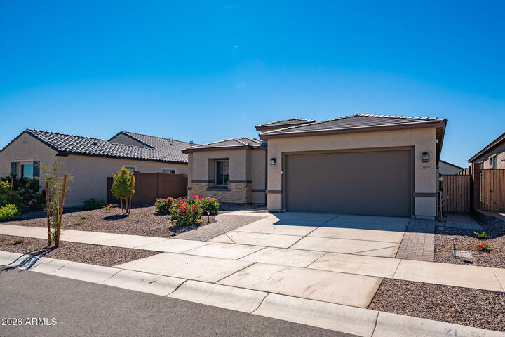Property Photo:  16699 W Saguaro Park Lane  AZ 85387 