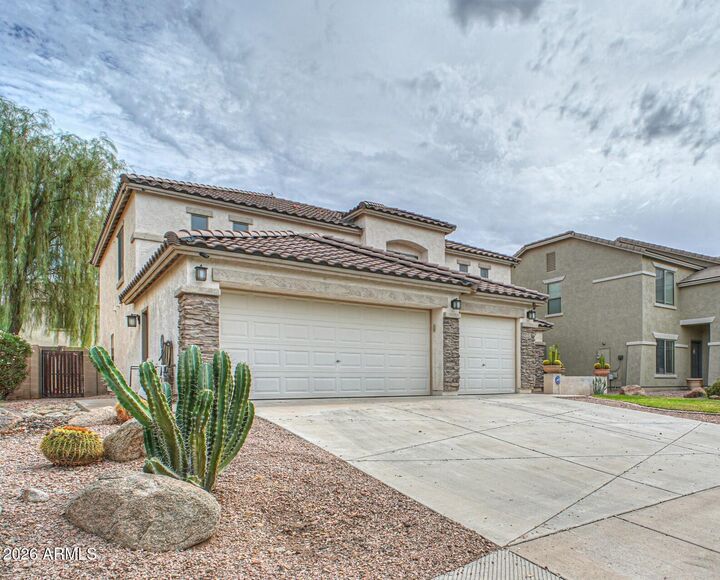 Property Photo:  43475 W Maricopa Avenue  AZ 85138 