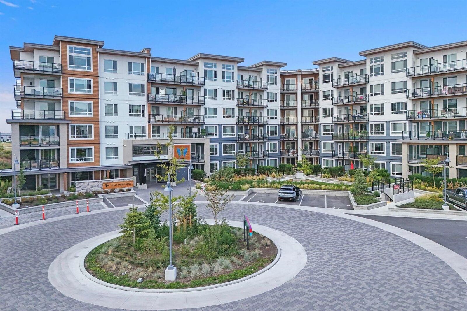 Property Photo:  2499 Rabbit Drive 402  BC V4M 0G4 