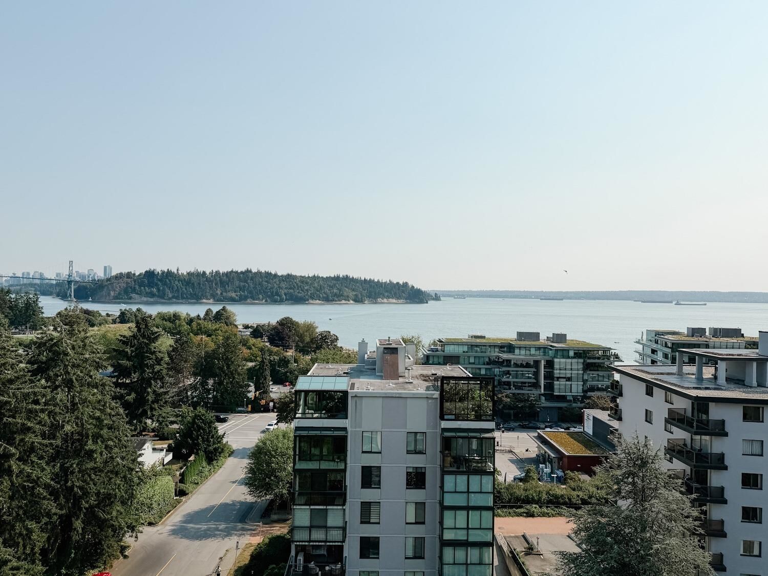 Property Photo: 555 13th Street 1001 BC V7T 2N8