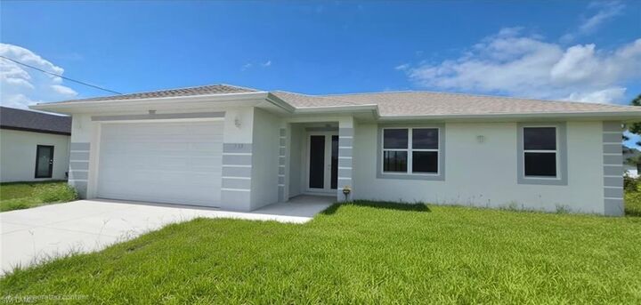 Property Photo:  370 Chalet Ave S  FL 33974 
