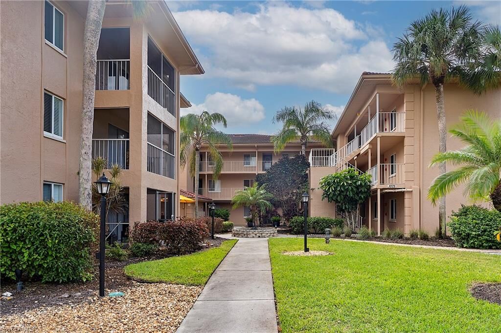 Property Photo:  1075 Foxfire Ln 310  FL 34104 