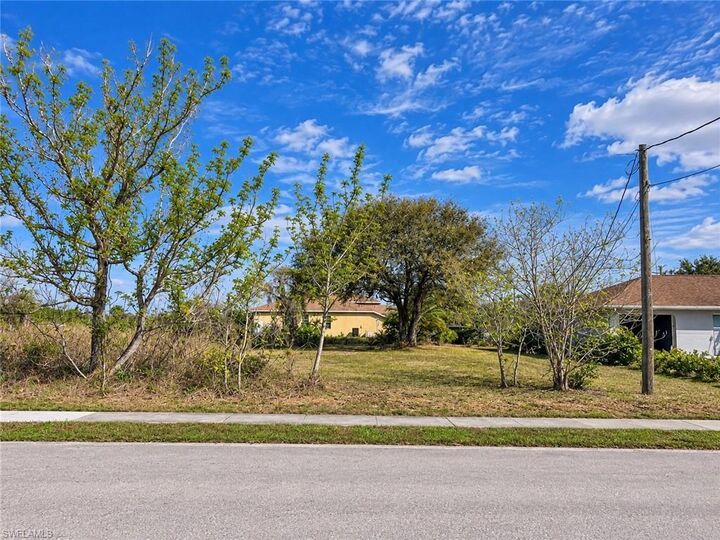 Property Photo: 16971 1st St FL 33920