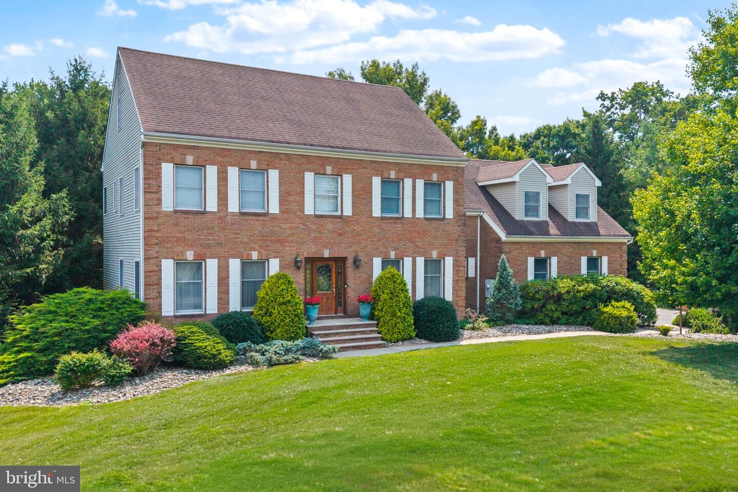 Property Photo:  17 Clayton Drive  NJ 08510 